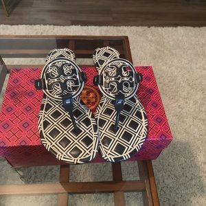 Tory Burch Metal Miller